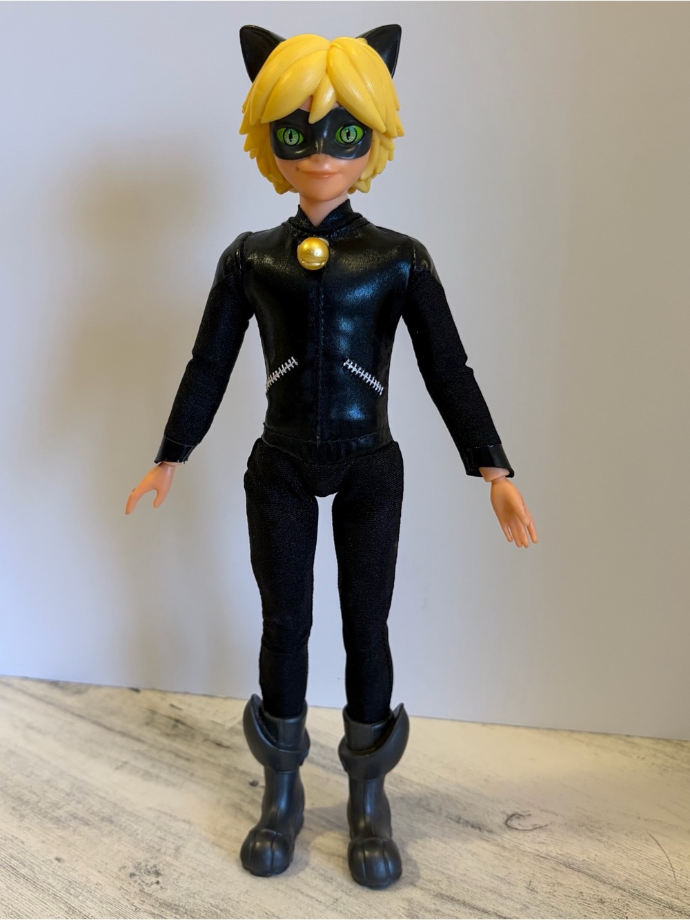 Miraculous LADY NOIR Ladybug Fashion Doll Action Figure Bandai